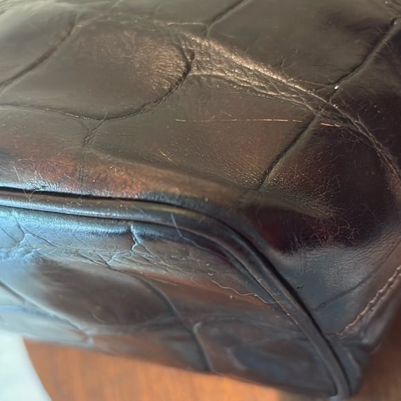 Dooney & Bourke  Vintage Croc pattern Leather  dark brown Shoulder Bag - Picture 12 of 17